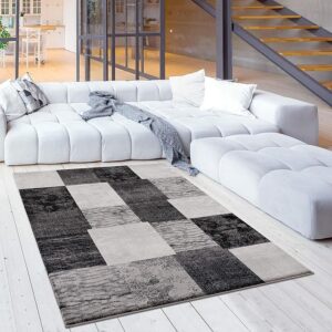 Modern rug in minimalist living room design.