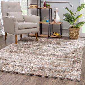 Cozy rug in modern living room decor.