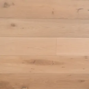 Light wooden floor with knots